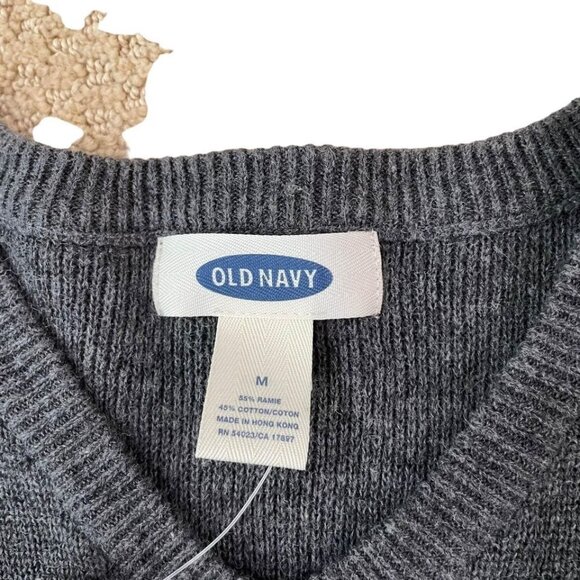 Old Navy V-Neck Sweater Men’s Size Gray Chest Stripe Classic Casual New - Picture 5 of 5